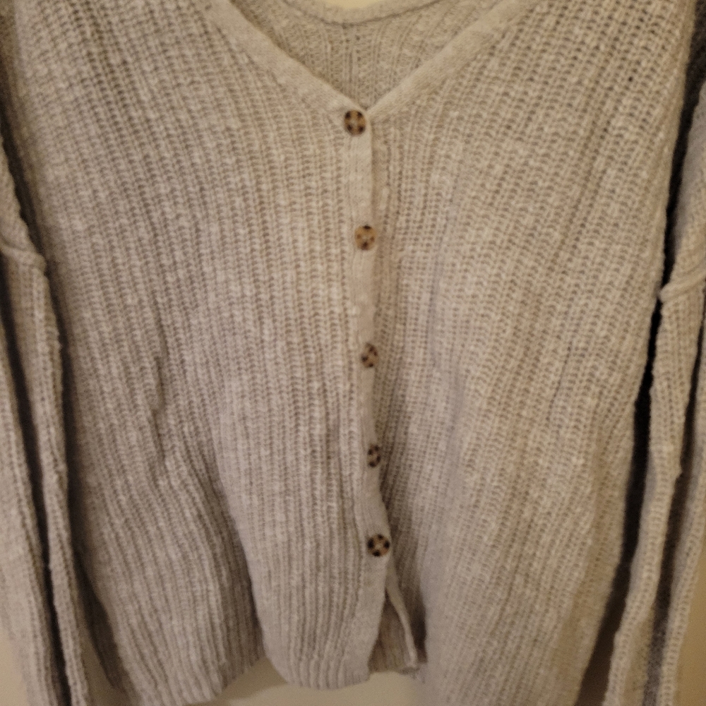 Sweater - Picture 4 of 4